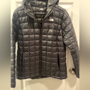 The North Face -WOMEN'S THERMOBALL ™ ECO HOODIE 2.0